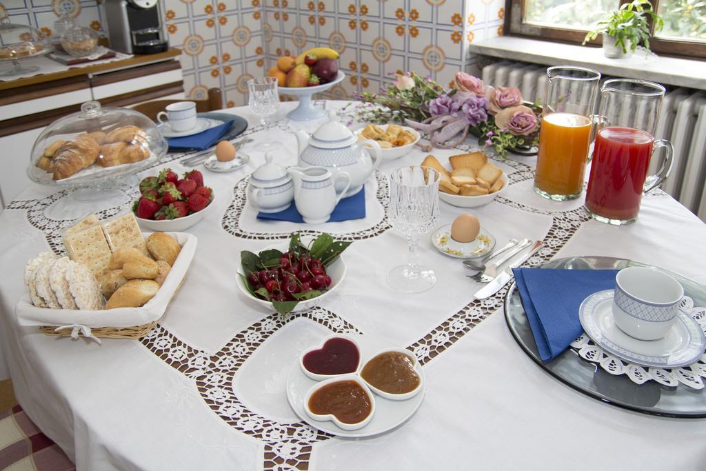 B&B Casa Carla Pinerolo ภายนอก รูปภาพ